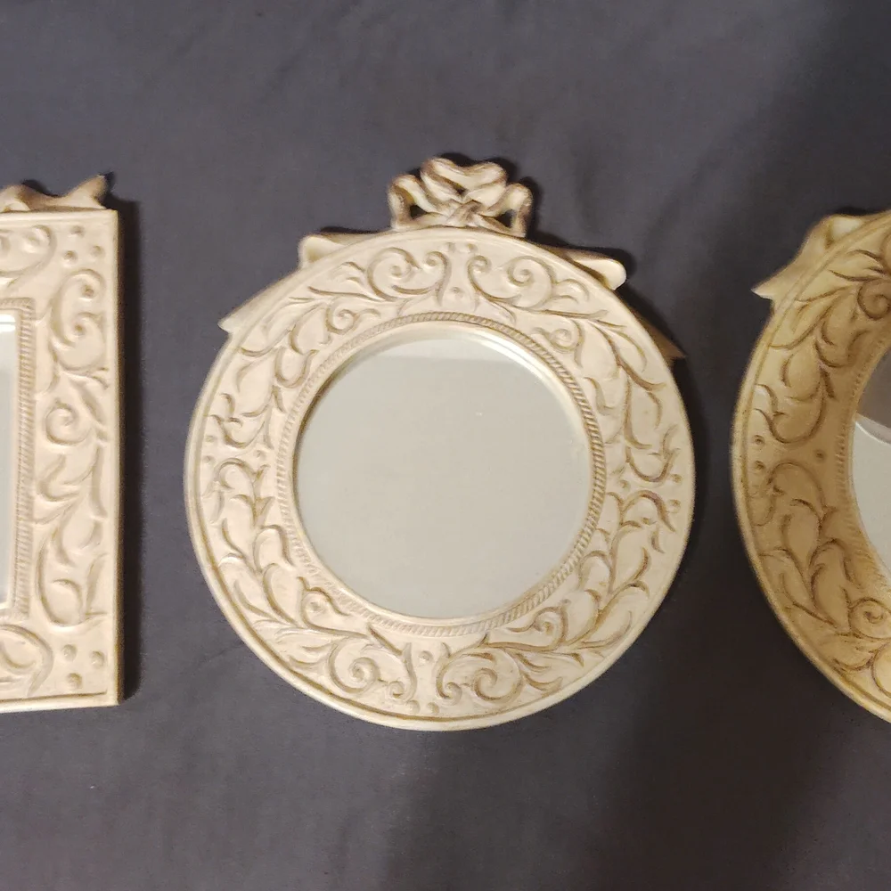 Vintage-Inspired Cream Wall Mirror Trio